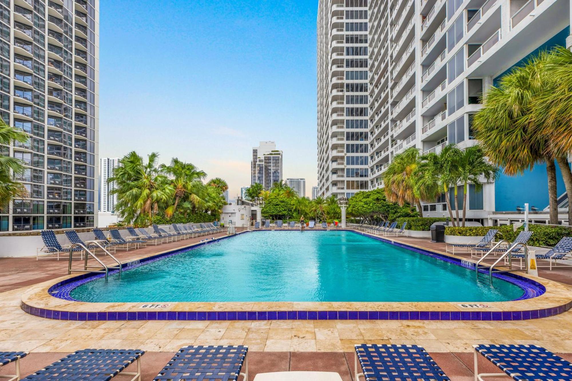 Апартаменты Bayview Bliss Biscayne Дорел Экстерьер фото